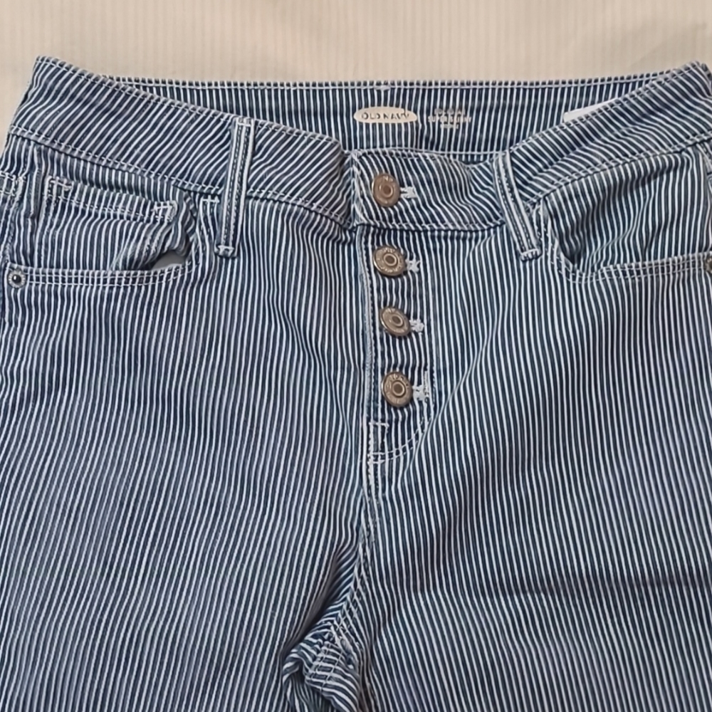 Old Navy Rockstar Super Skinny Midrise 6